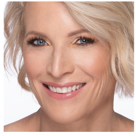 TOO FACED • MAJOR LOVE MINI EYE SHADOW PALETTE • NIB - Picture 7 of 10